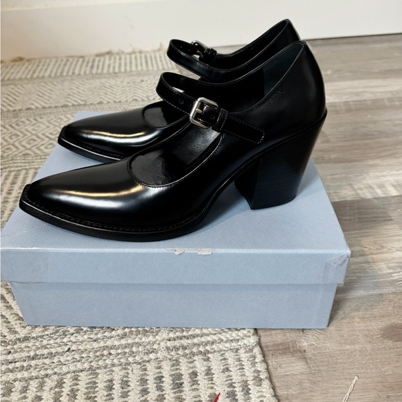 NEW Prada Leather Mary Jane Block Heel Pumps - Picture 6 of 11